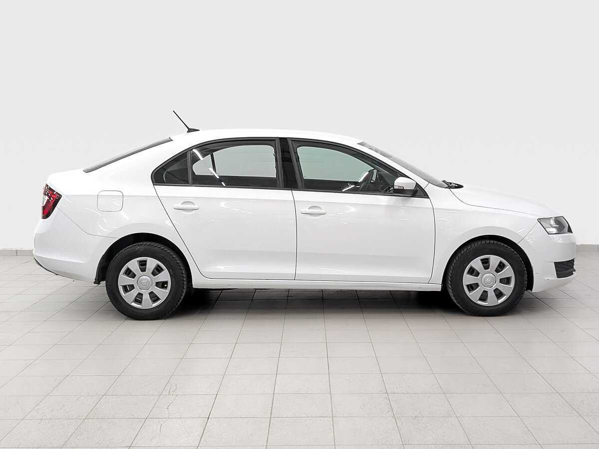 Купить Skoda Rapid с пробегом. Фото: #3
