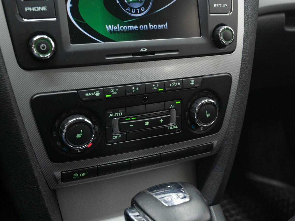Купить Skoda Octavia с пробегом. Фото: #16