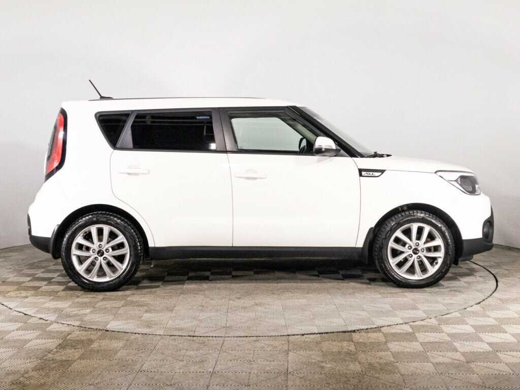 Купить Kia Soul с пробегом. Фото: #3