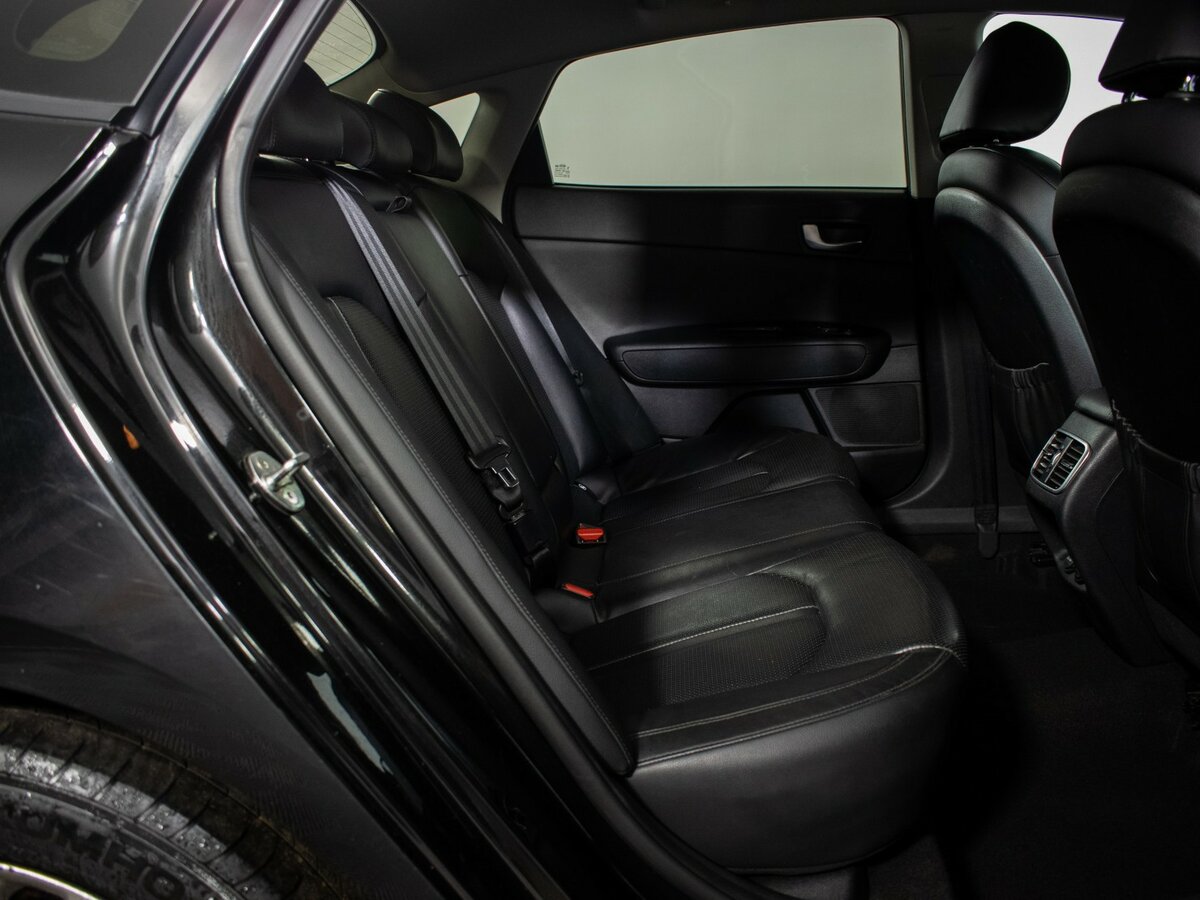 Купить Kia Optima с пробегом. Фото: #9