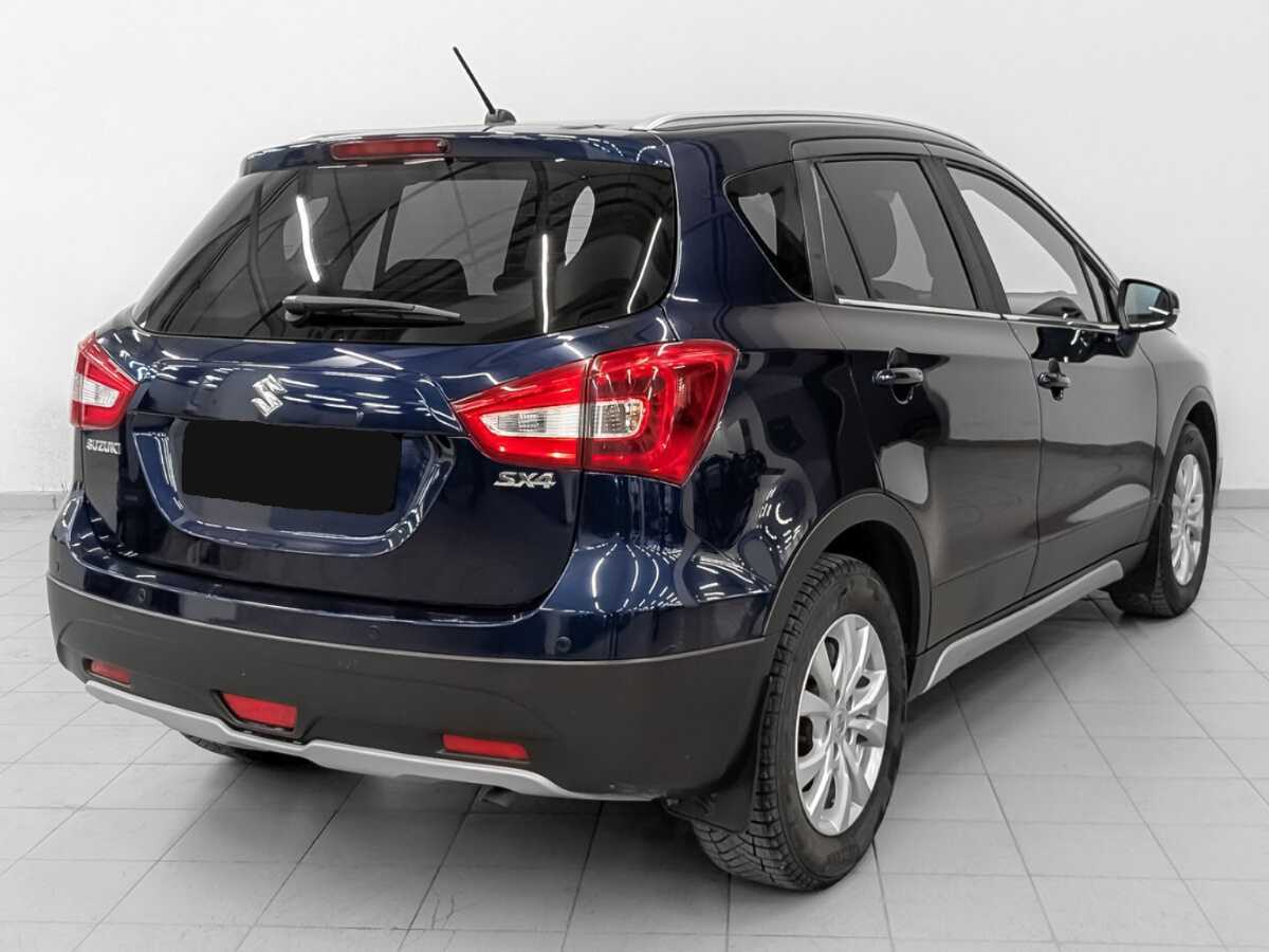 Купить Suzuki SX4 с пробегом. Фото: #4