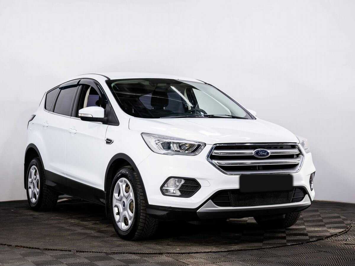 Купить Ford Kuga с пробегом. Фото: #2