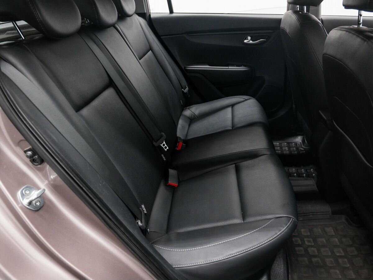 Купить Kia Rio с пробегом. Фото: #8