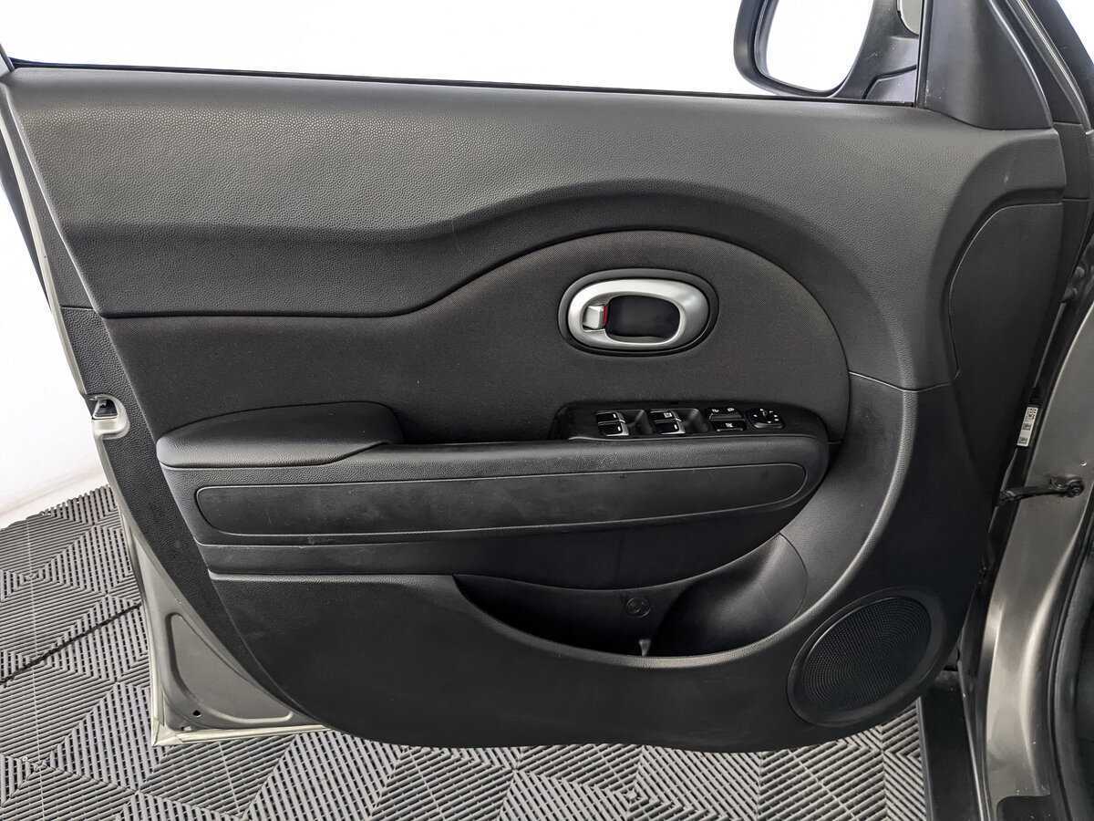 Купить Kia Soul с пробегом. Фото: #14
