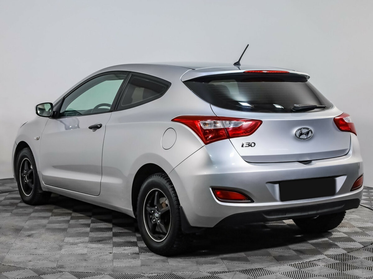Купить Hyundai i30 с пробегом. Фото: #5