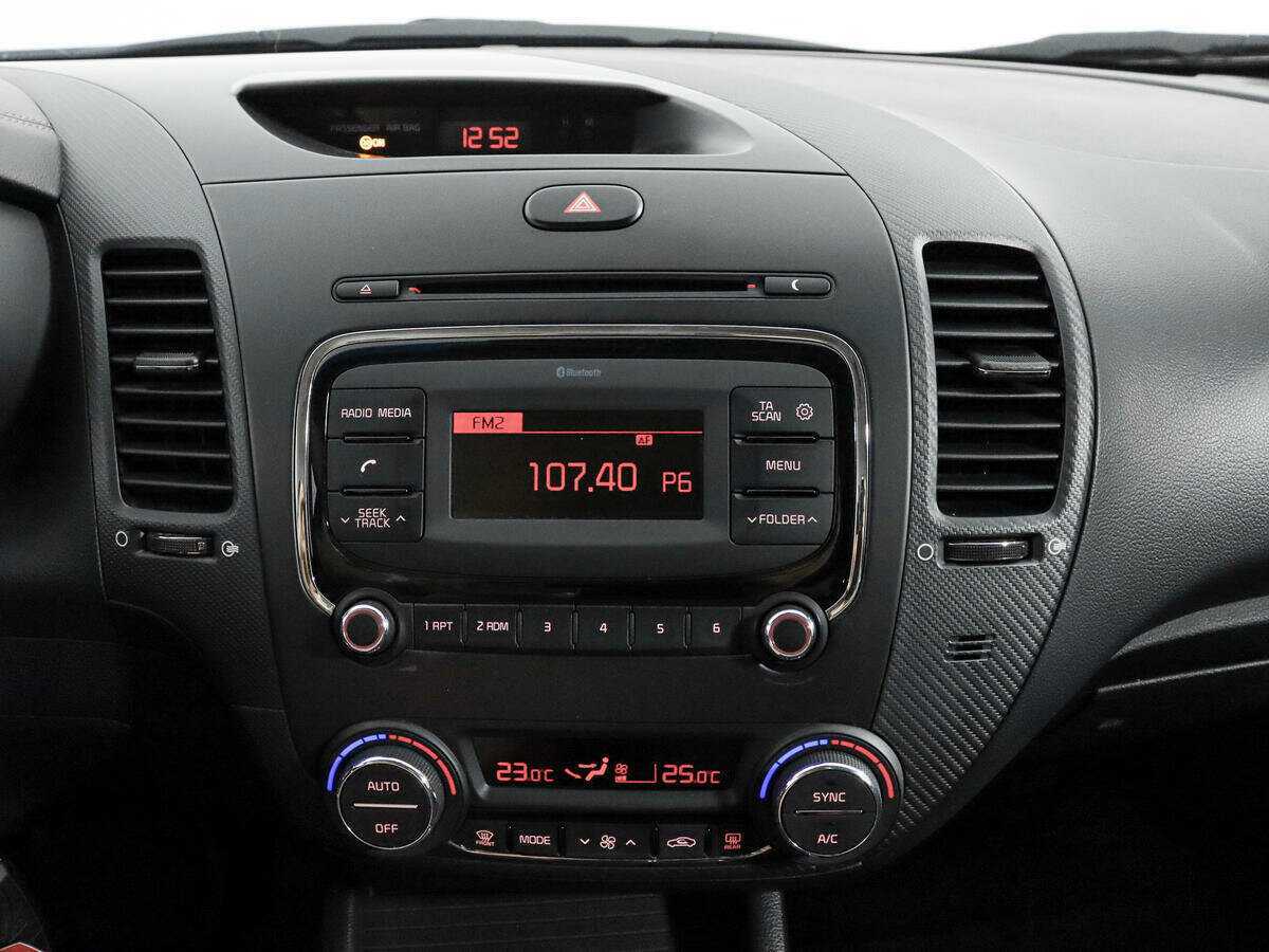 Купить Kia Cerato с пробегом. Фото: #12