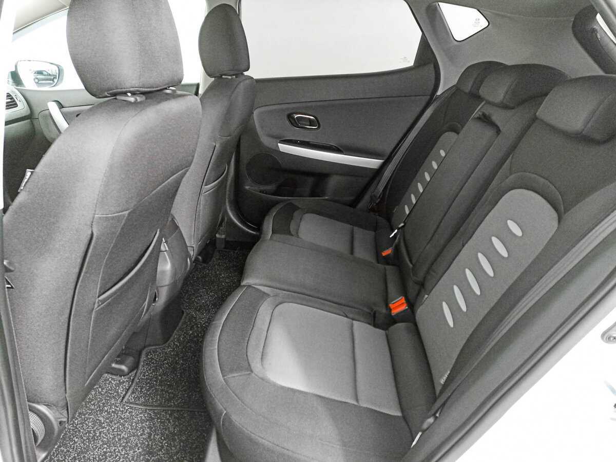 Купить Kia Ceed с пробегом. Фото: #9