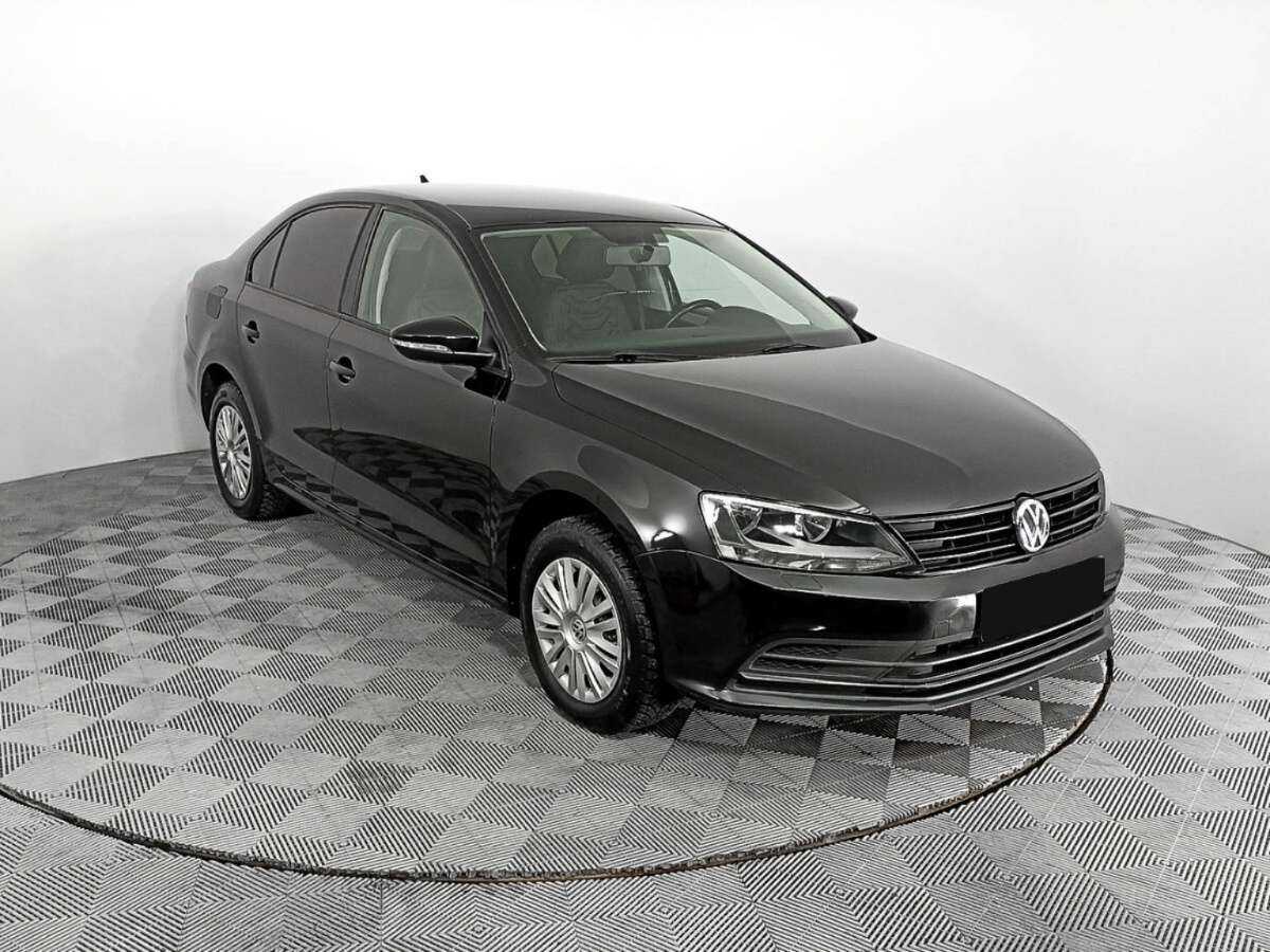 Купить Volkswagen Jetta с пробегом. Фото: #2