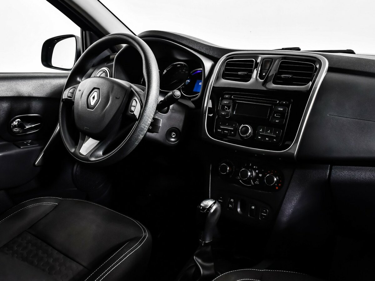 Купить Renault Logan с пробегом. Фото: #8
