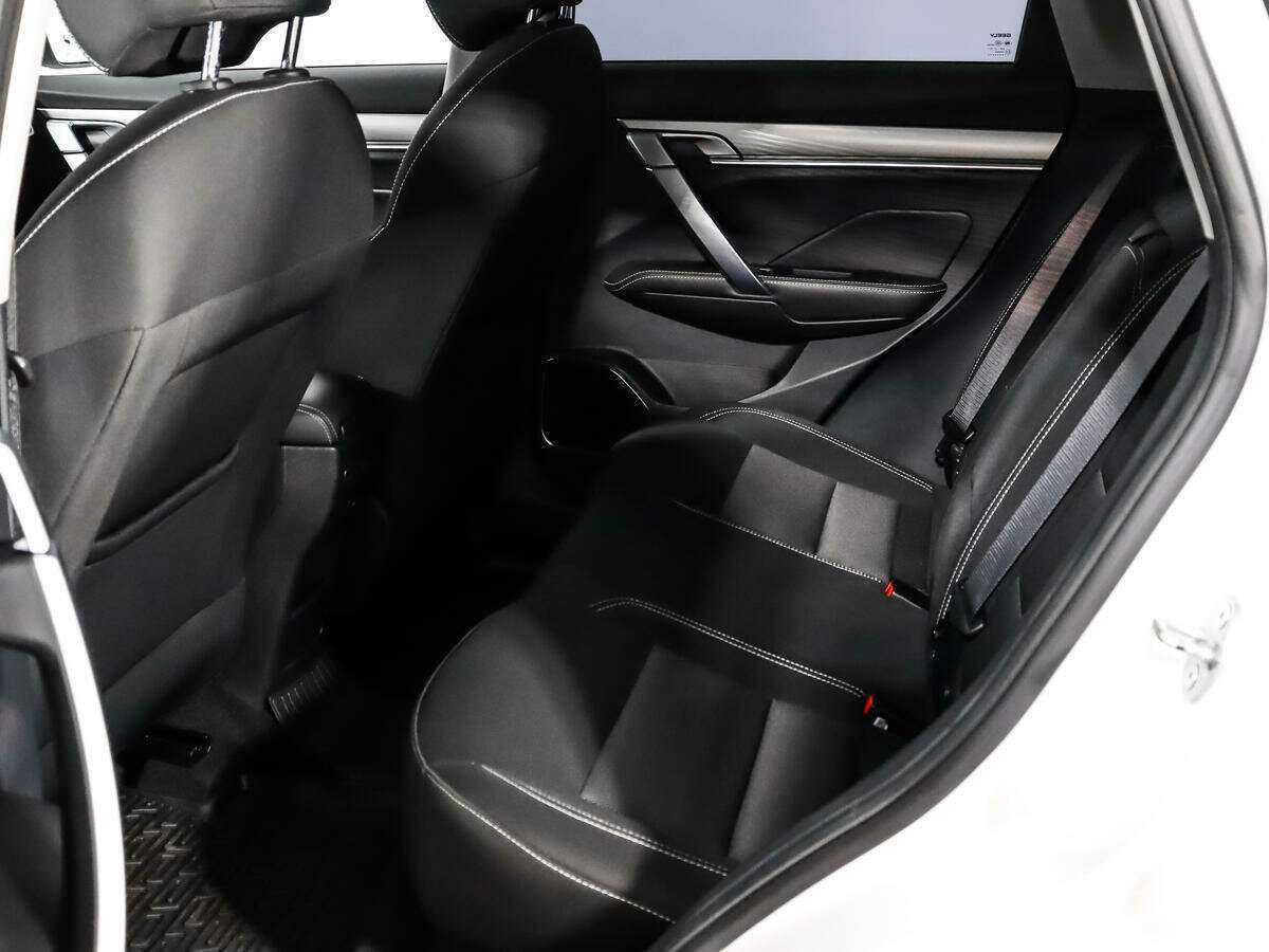 Купить Geely Coolray с пробегом. Фото: #11
