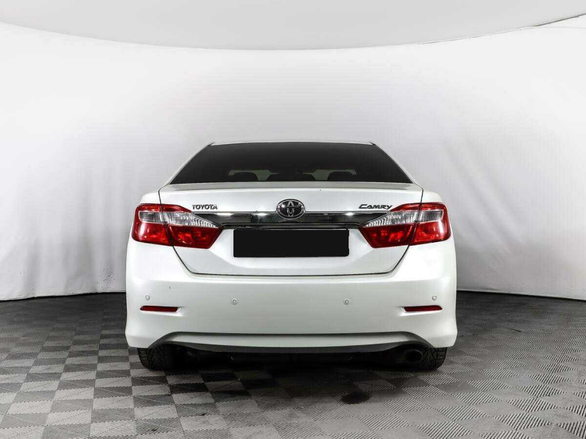 Купить Toyota Camry с пробегом. Фото: #5