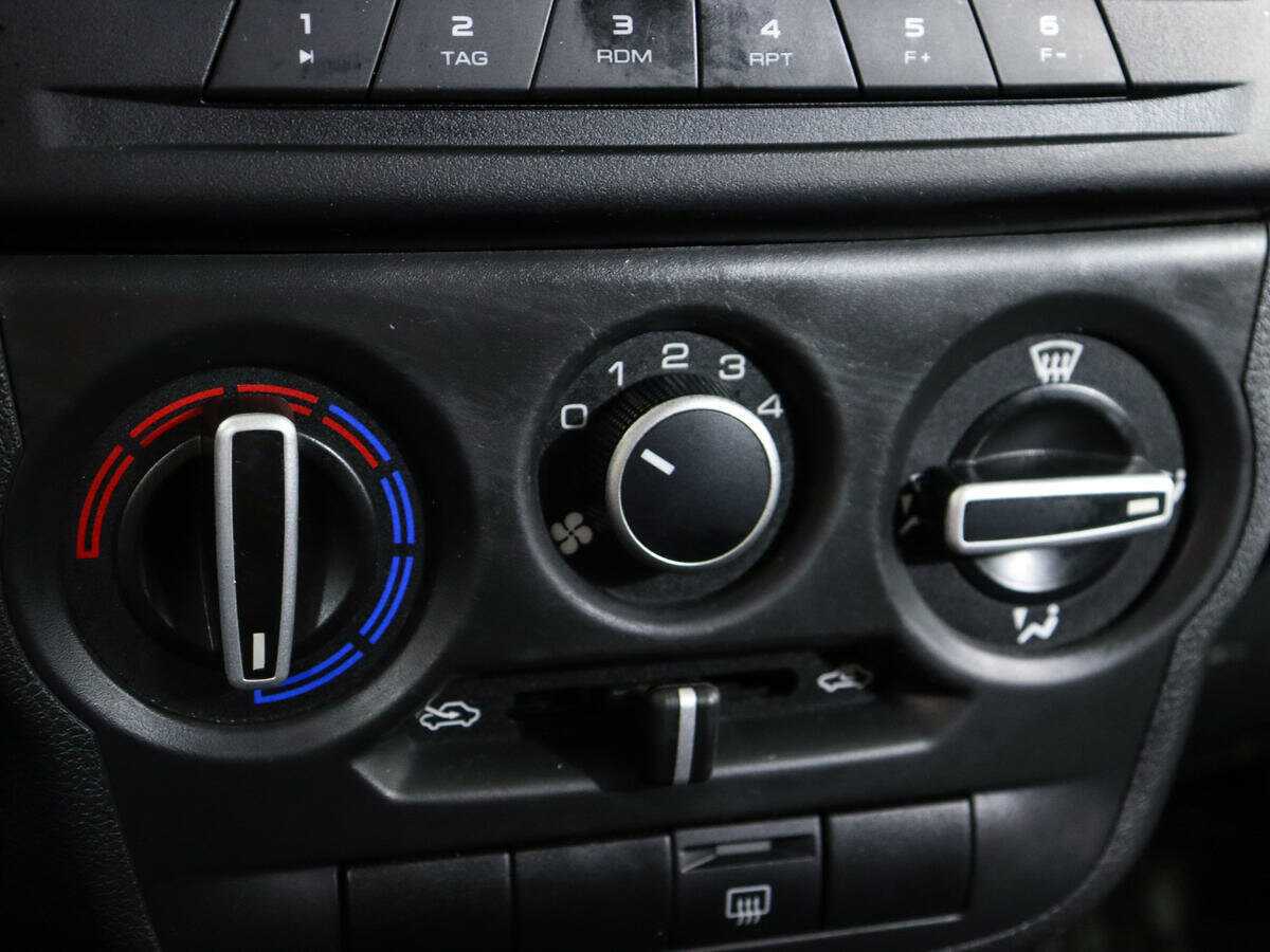 Купить Lada (ВАЗ) Granta с пробегом. Фото: #12