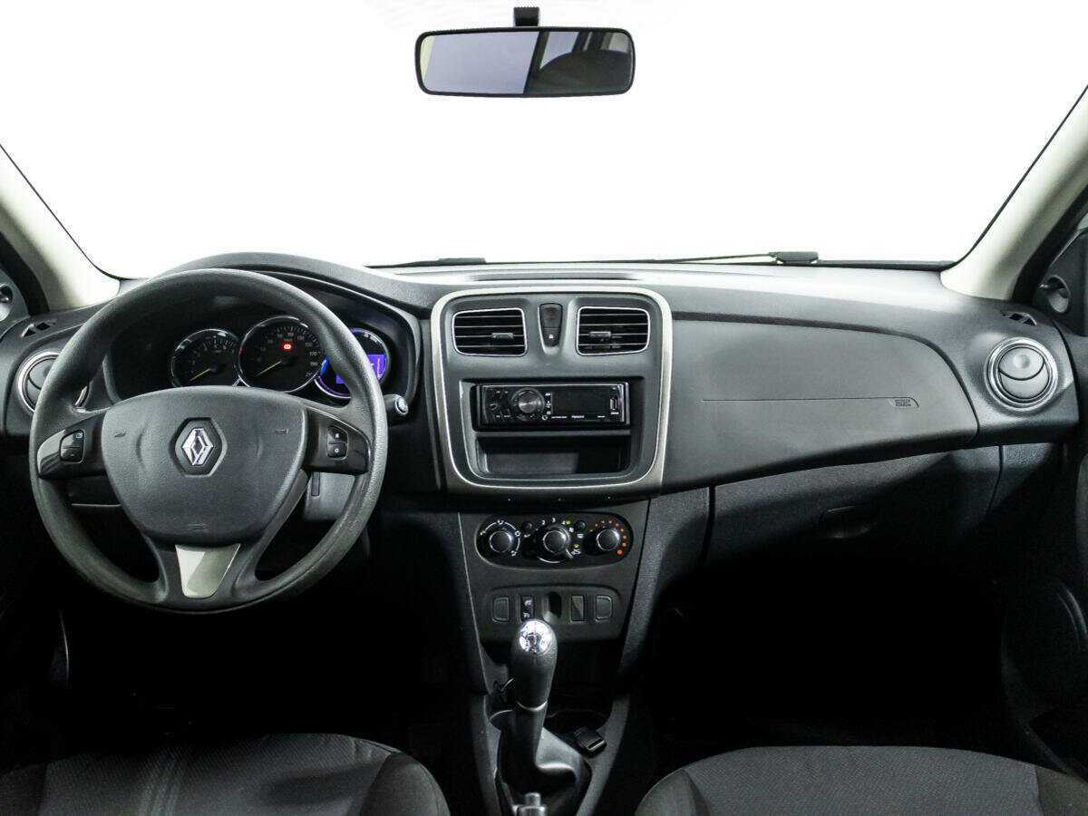 Купить Renault Sandero с пробегом. Фото: #11
