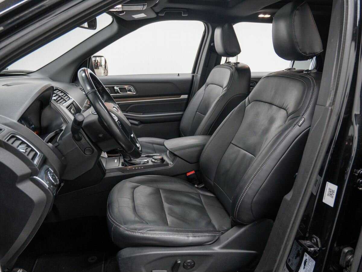 Купить Ford Explorer с пробегом. Фото: #12