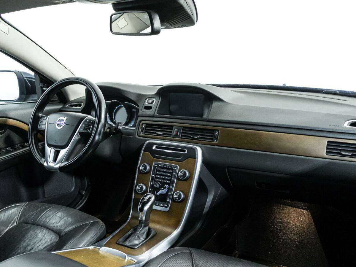Купить Volvo XC70 с пробегом. Фото: #8