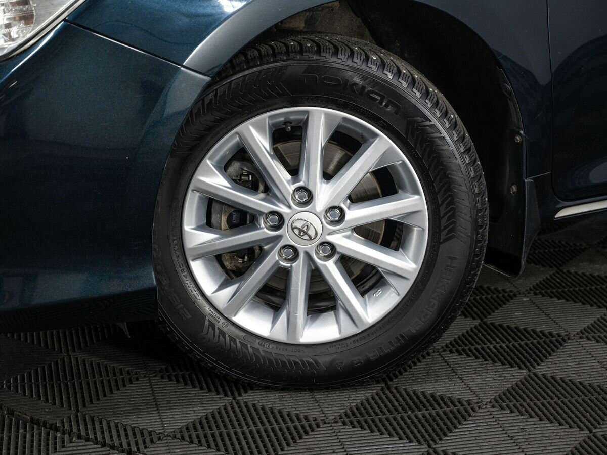 Купить Toyota Camry с пробегом. Фото: #8