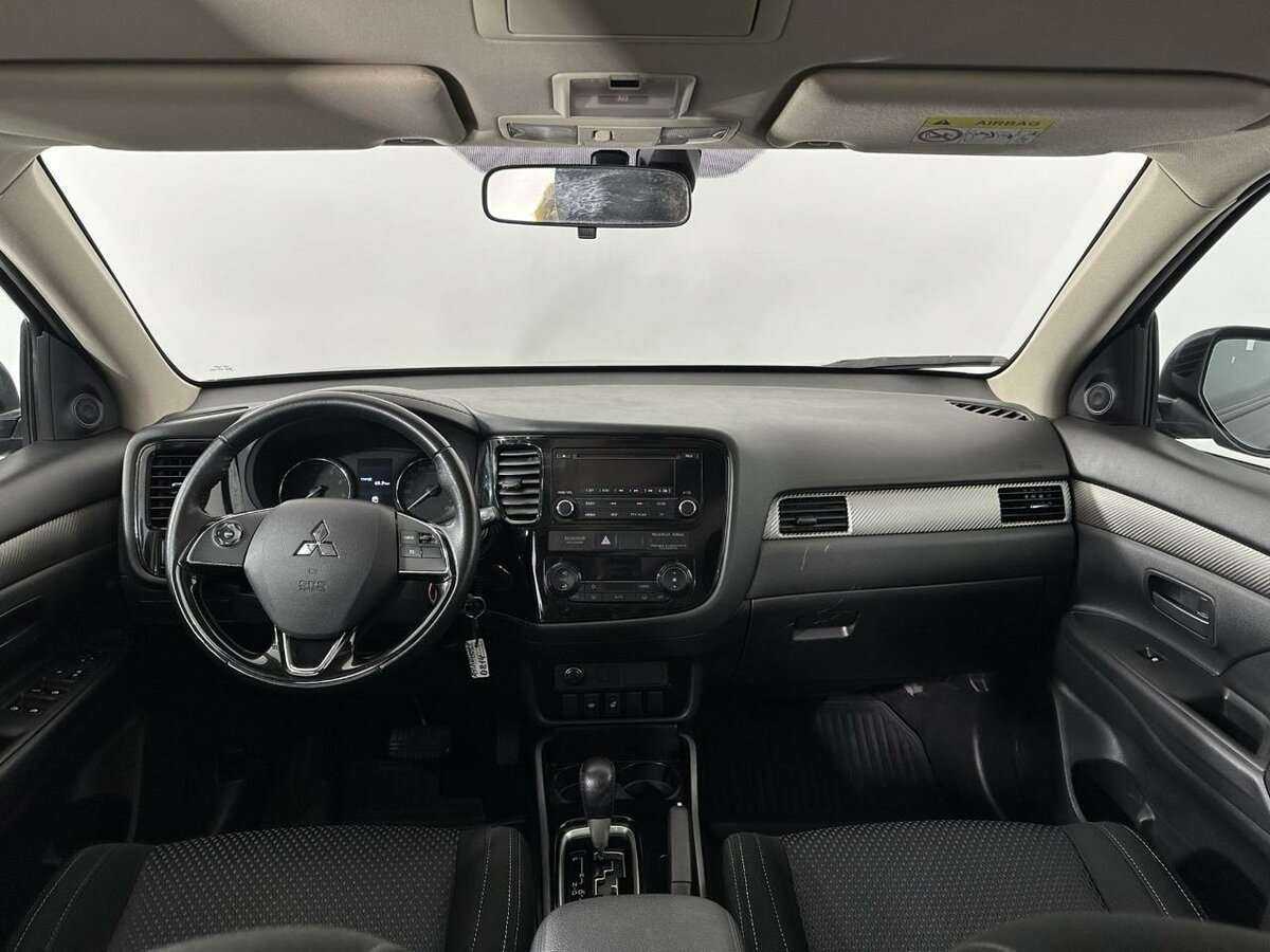 Купить Mitsubishi Outlander с пробегом. Фото: #6