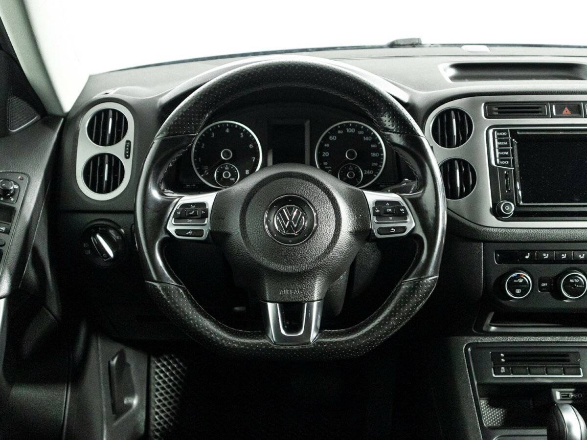 Купить Volkswagen Tiguan с пробегом. Фото: #18