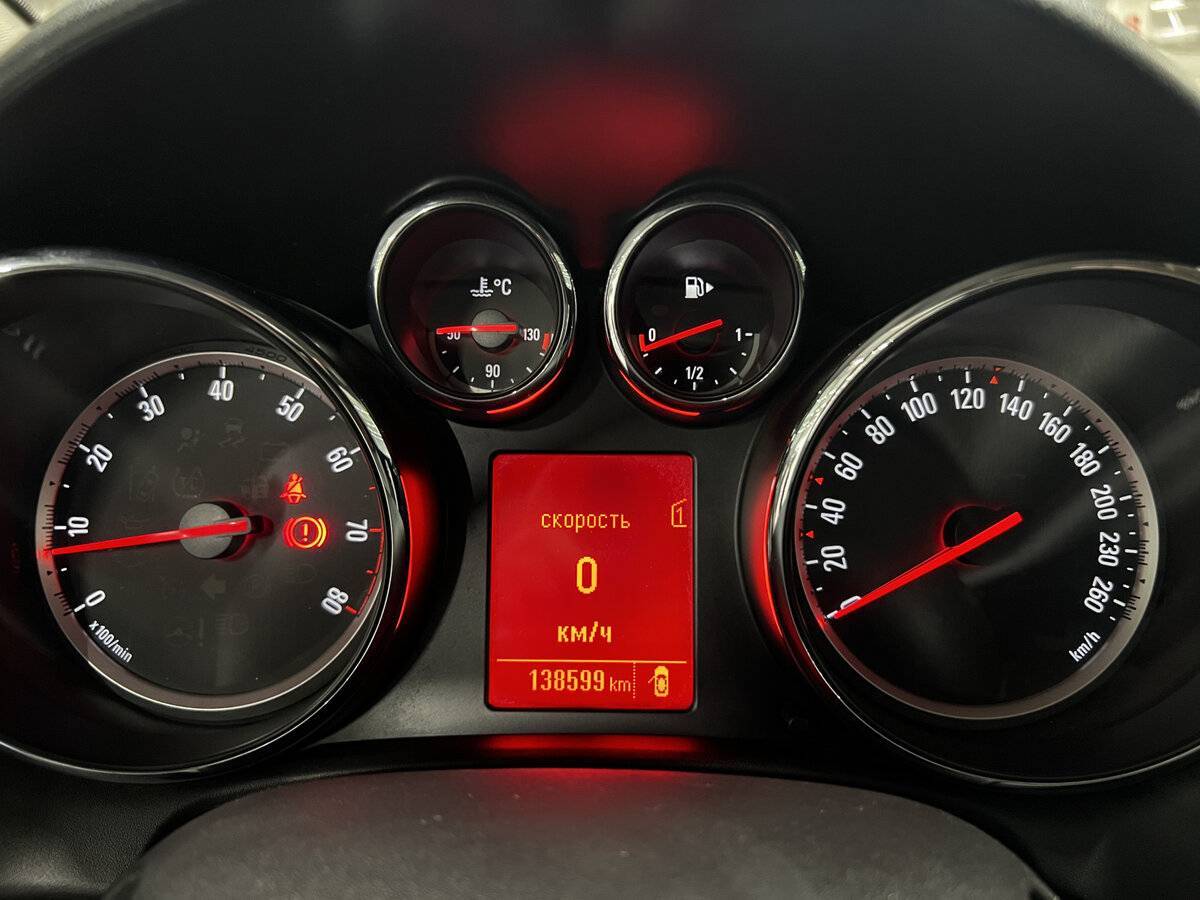 Купить Opel Astra с пробегом. Фото: #12