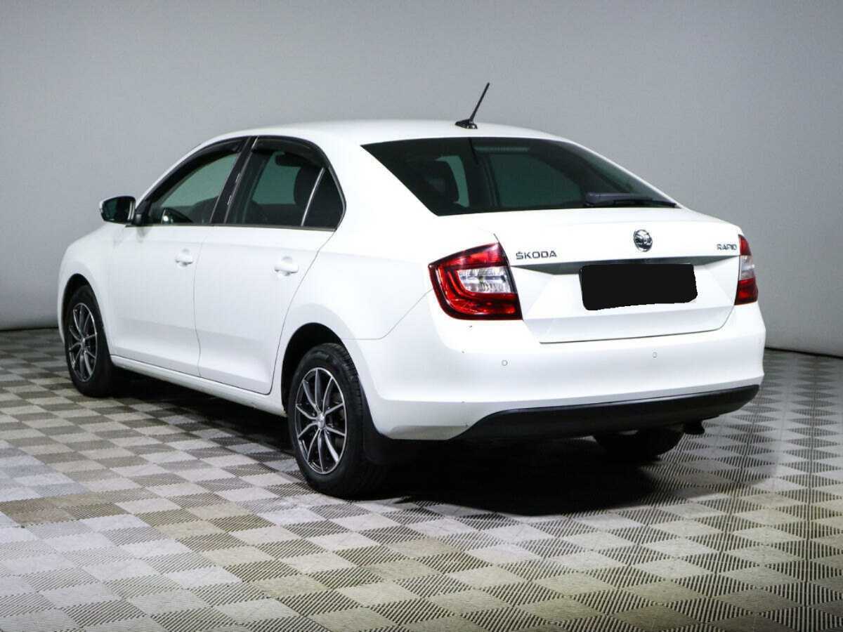 Купить Skoda Rapid с пробегом. Фото: #6