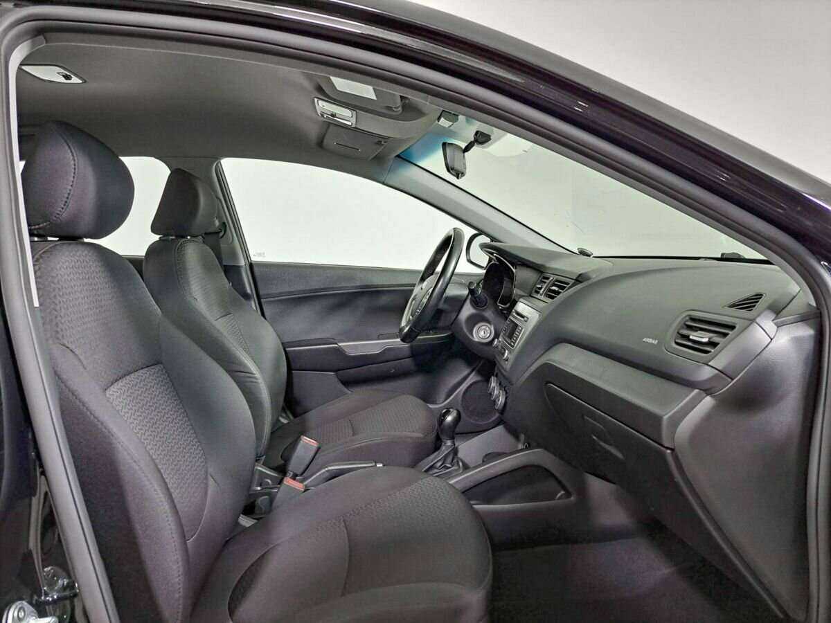 Купить Kia Rio с пробегом. Фото: #8