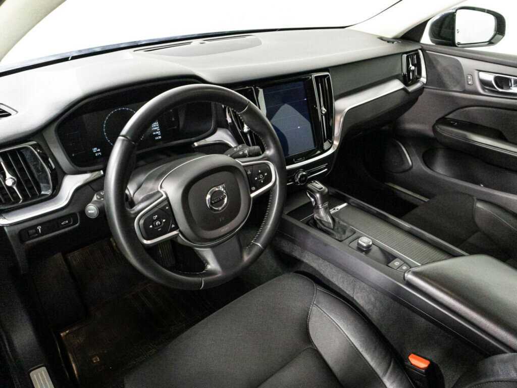 Купить Volvo V60 с пробегом. Фото: #10
