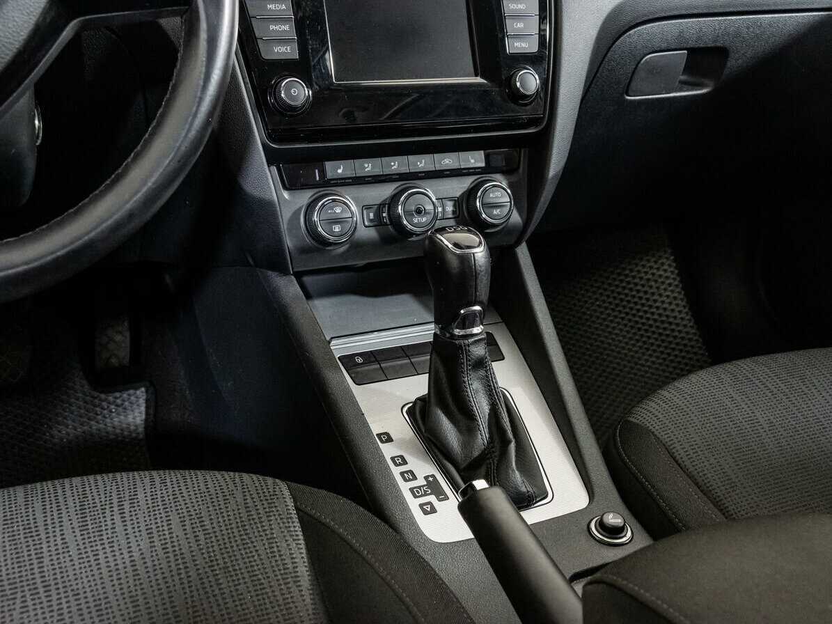 Купить Skoda Octavia с пробегом. Фото: #7
