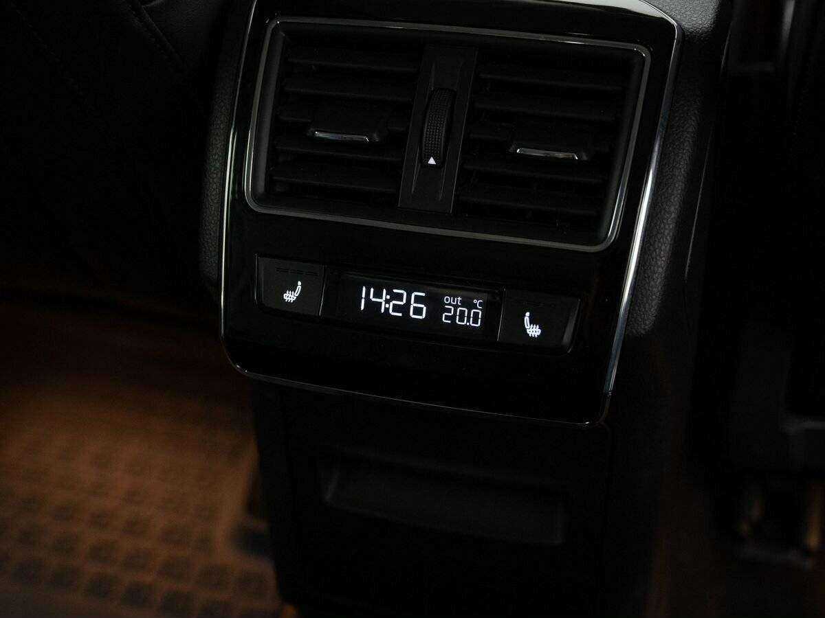 Купить Skoda Superb с пробегом. Фото: #9
