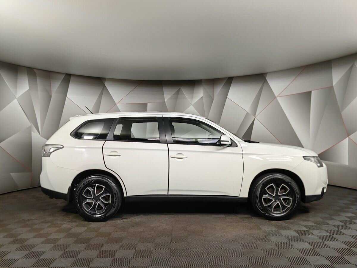 Купить Mitsubishi Outlander с пробегом. Фото: #5