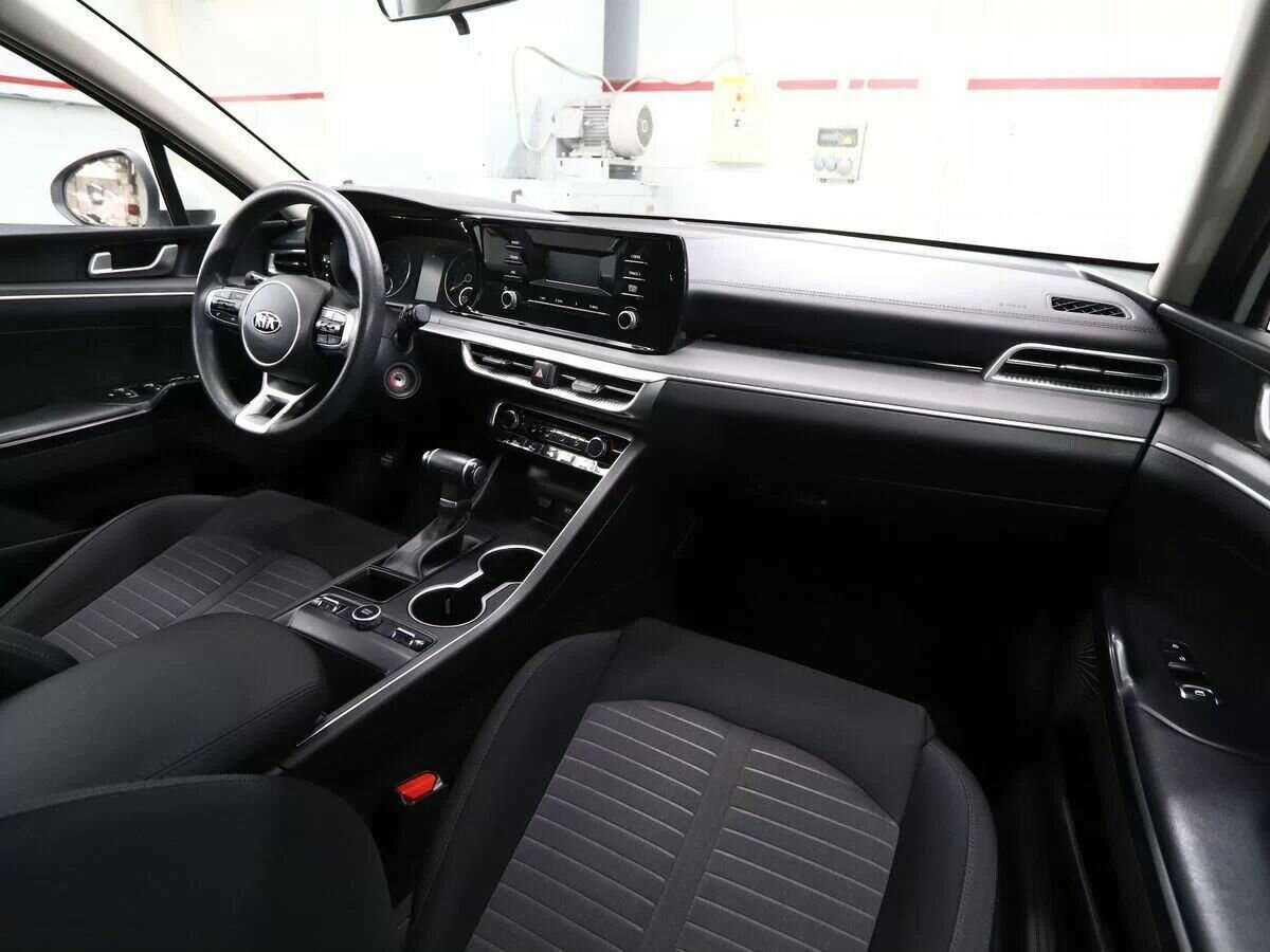 Купить Kia K5 с пробегом. Фото: #16