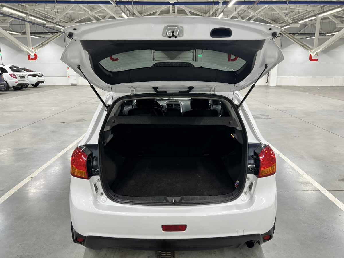 Купить Mitsubishi ASX с пробегом. Фото: #9