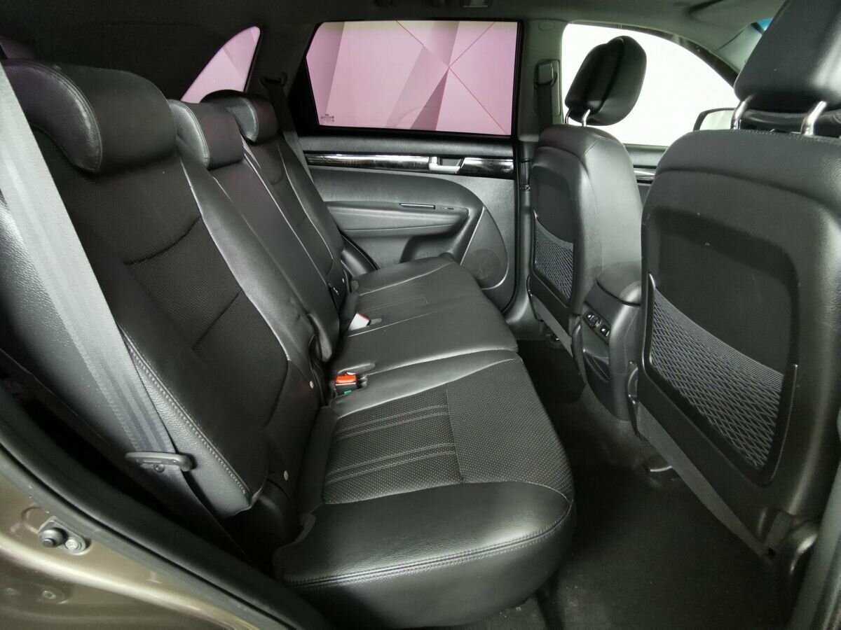 Купить Kia Sorento с пробегом. Фото: #11