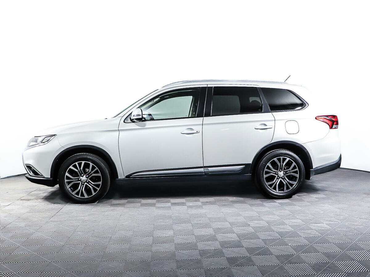Купить Mitsubishi Outlander с пробегом. Фото: #7