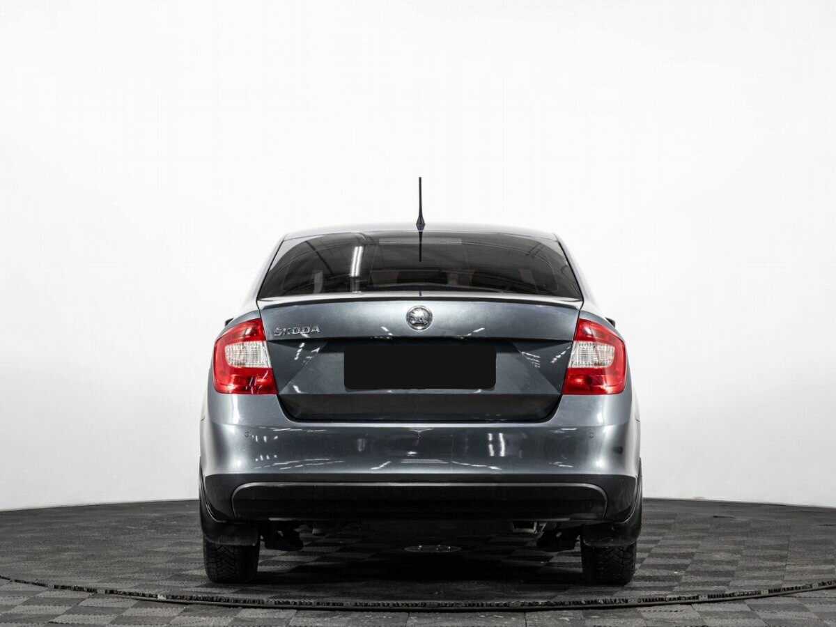 Купить Skoda Rapid с пробегом. Фото: #4