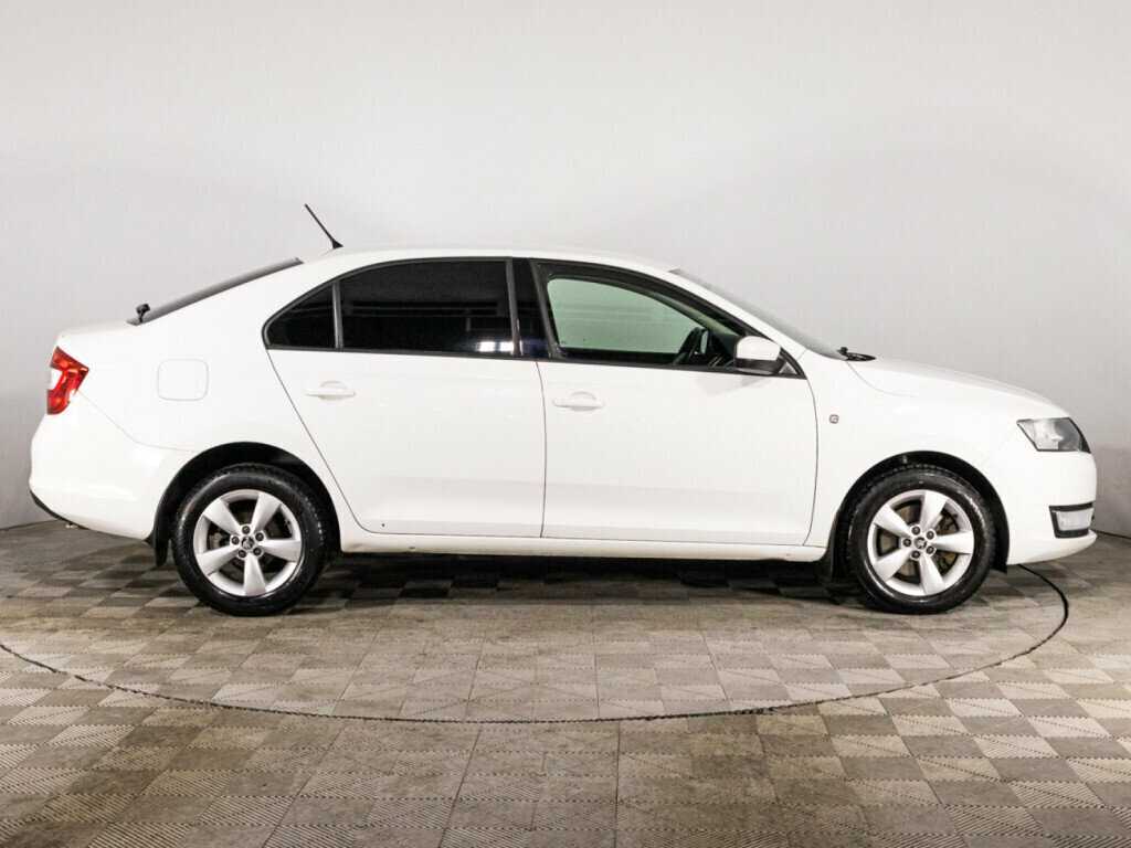Купить Skoda Rapid с пробегом. Фото: #3