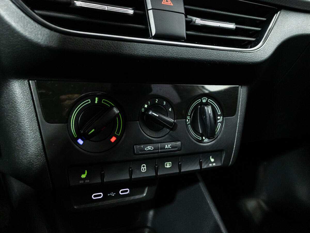 Купить Skoda Rapid с пробегом. Фото: #15