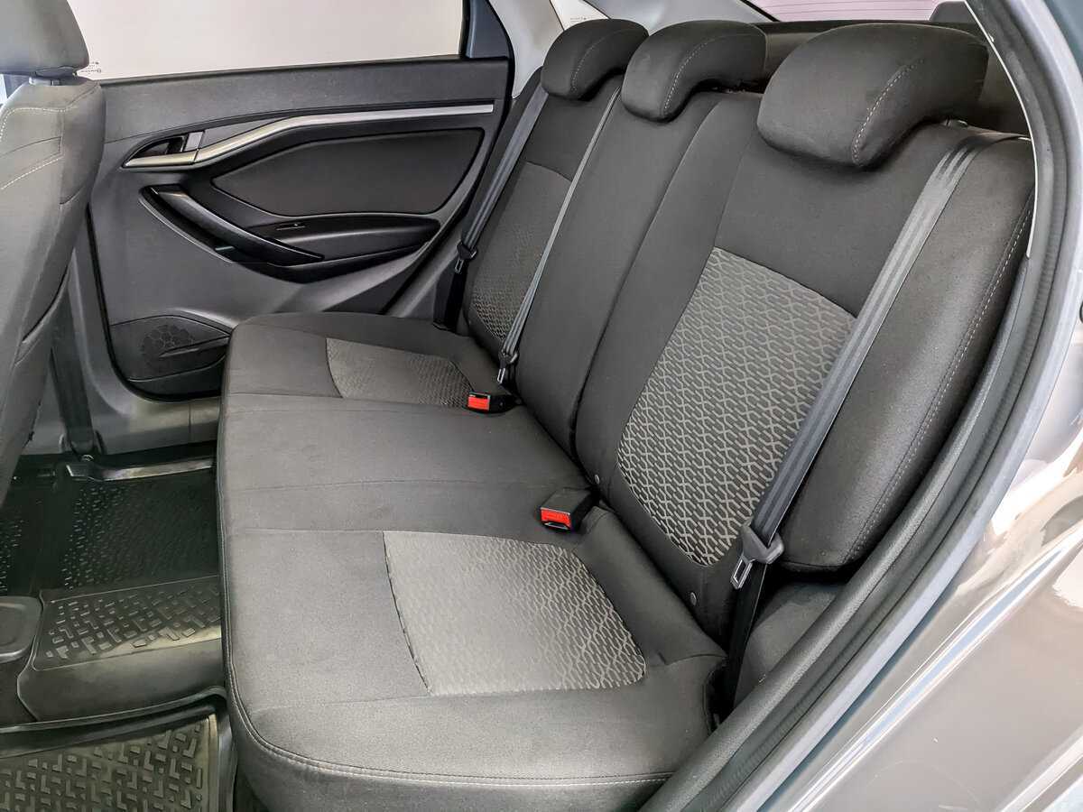 Купить Lada (ВАЗ) Vesta с пробегом. Фото: #11