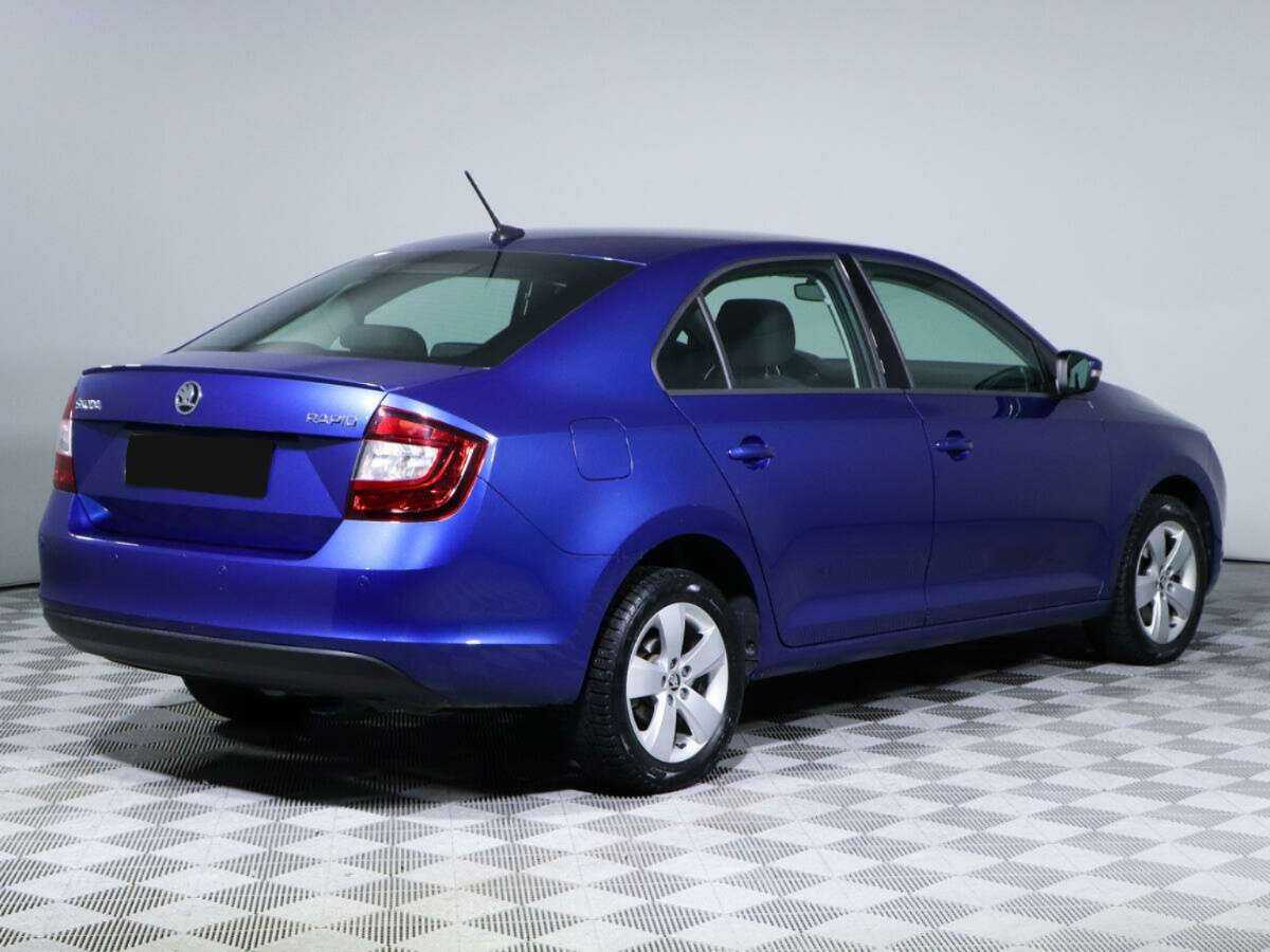 Купить Skoda Rapid с пробегом. Фото: #3