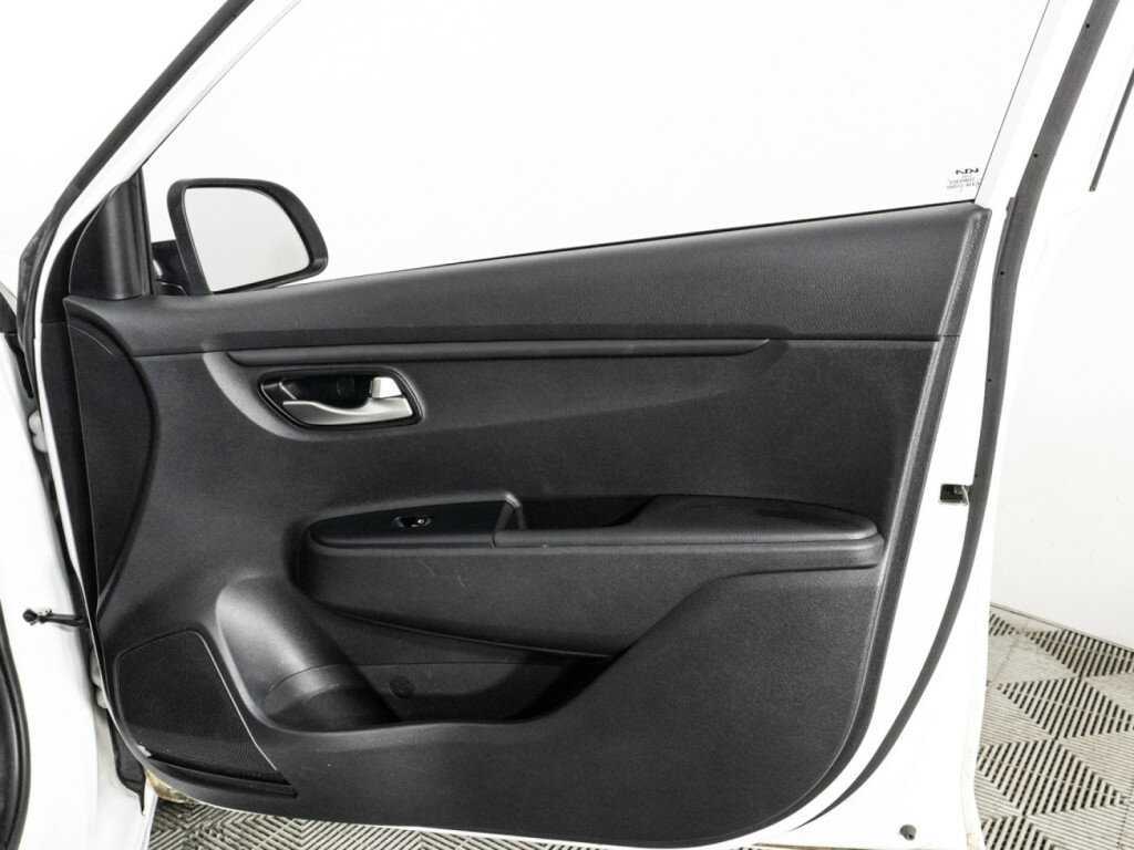 Купить Kia Rio с пробегом. Фото: #27