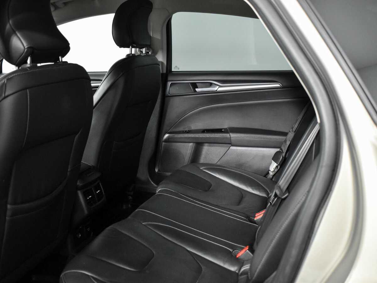 Купить Ford Mondeo с пробегом. Фото: #10