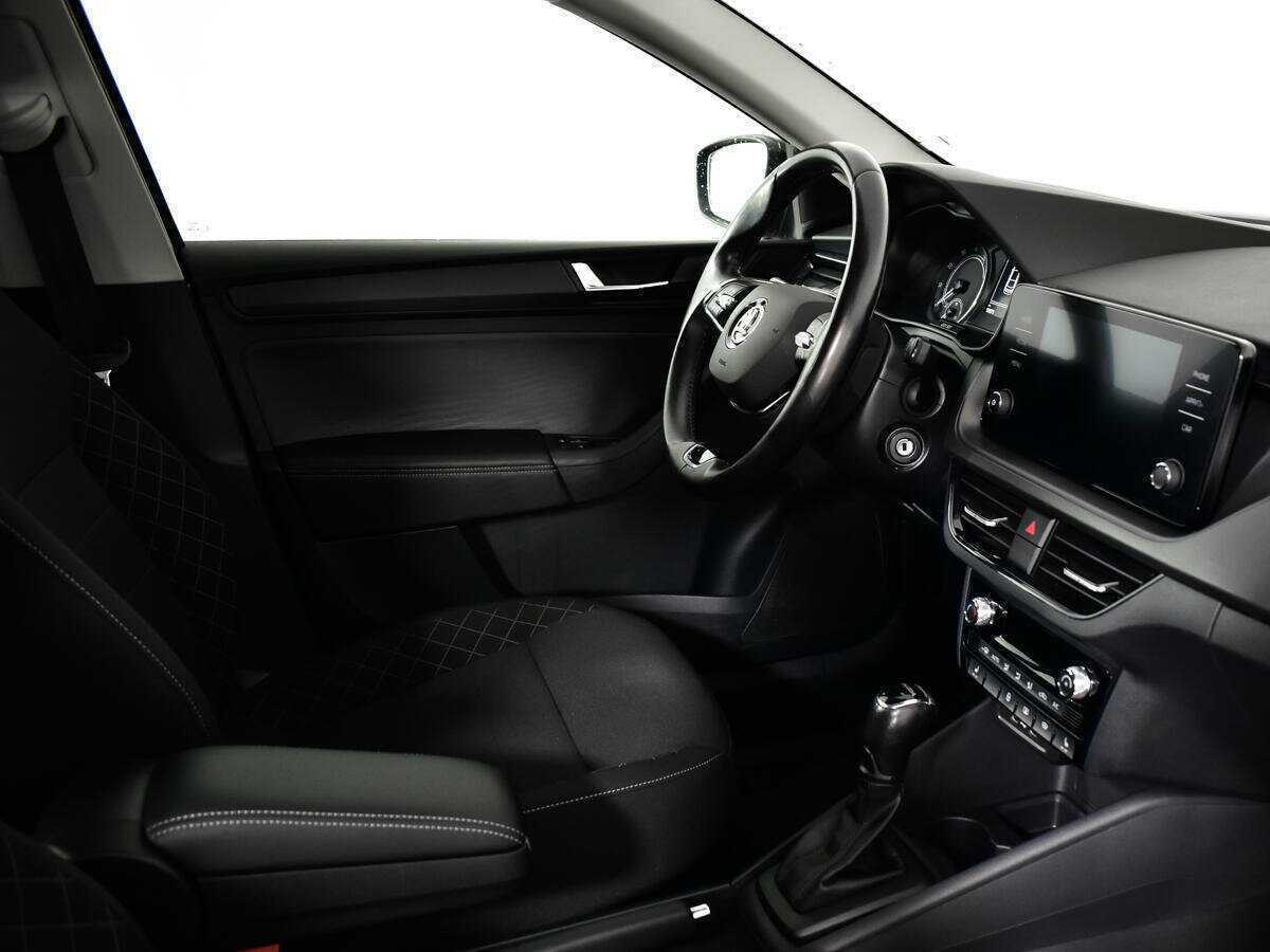 Купить Skoda Rapid с пробегом. Фото: #8