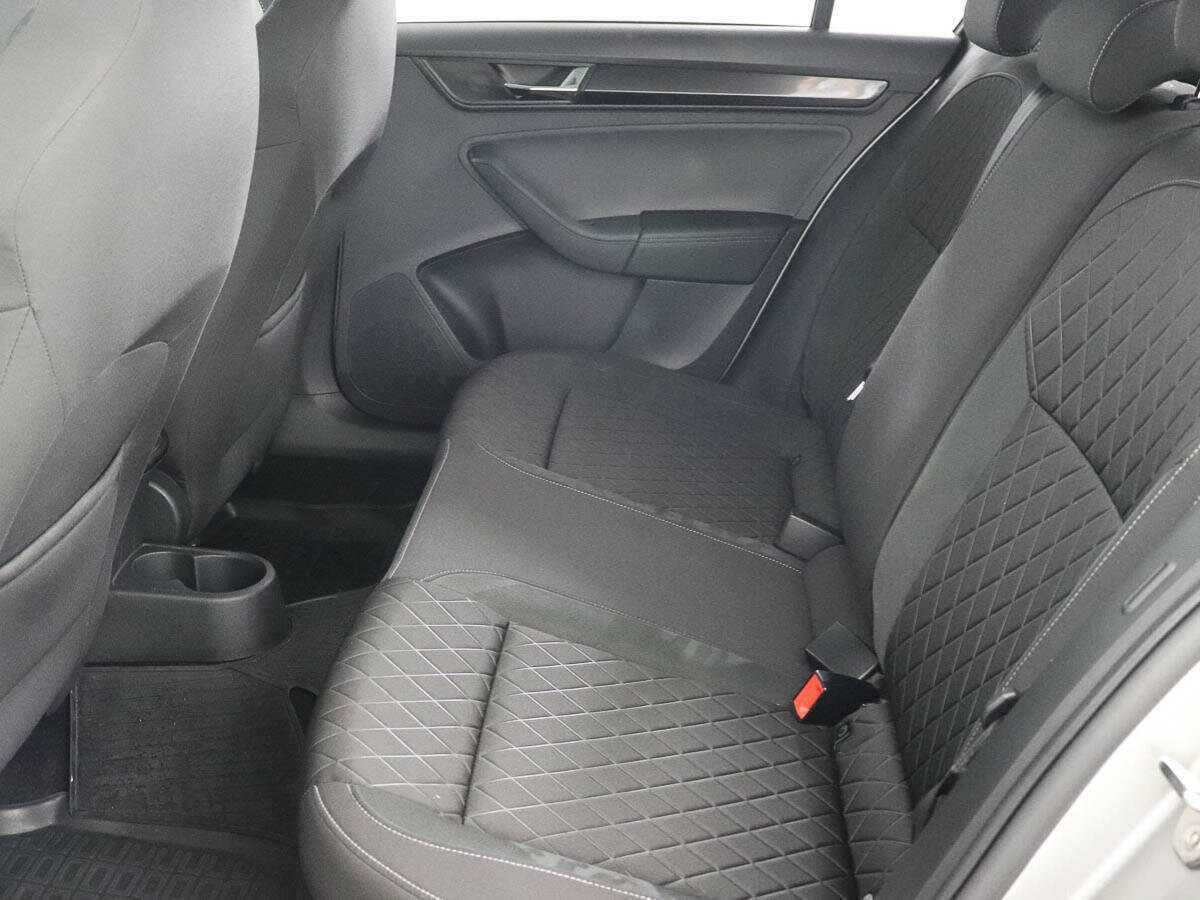 Купить Skoda Rapid с пробегом. Фото: #14