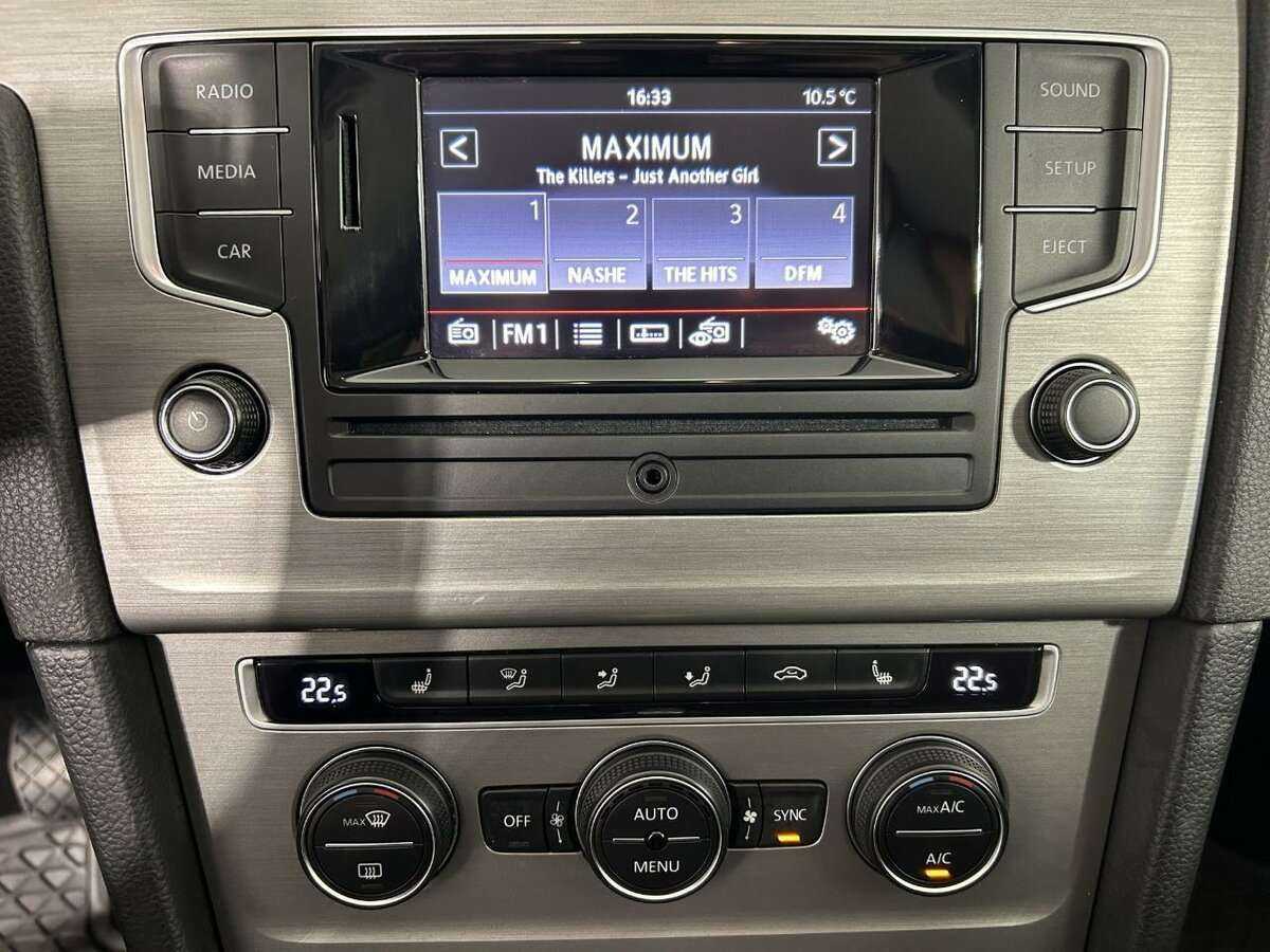 Купить Volkswagen Golf с пробегом. Фото: #11