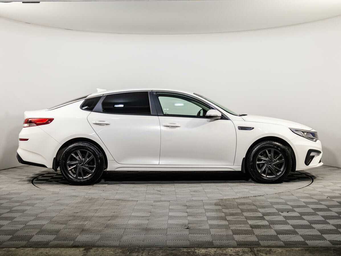 Купить Kia Optima с пробегом. Фото: #2