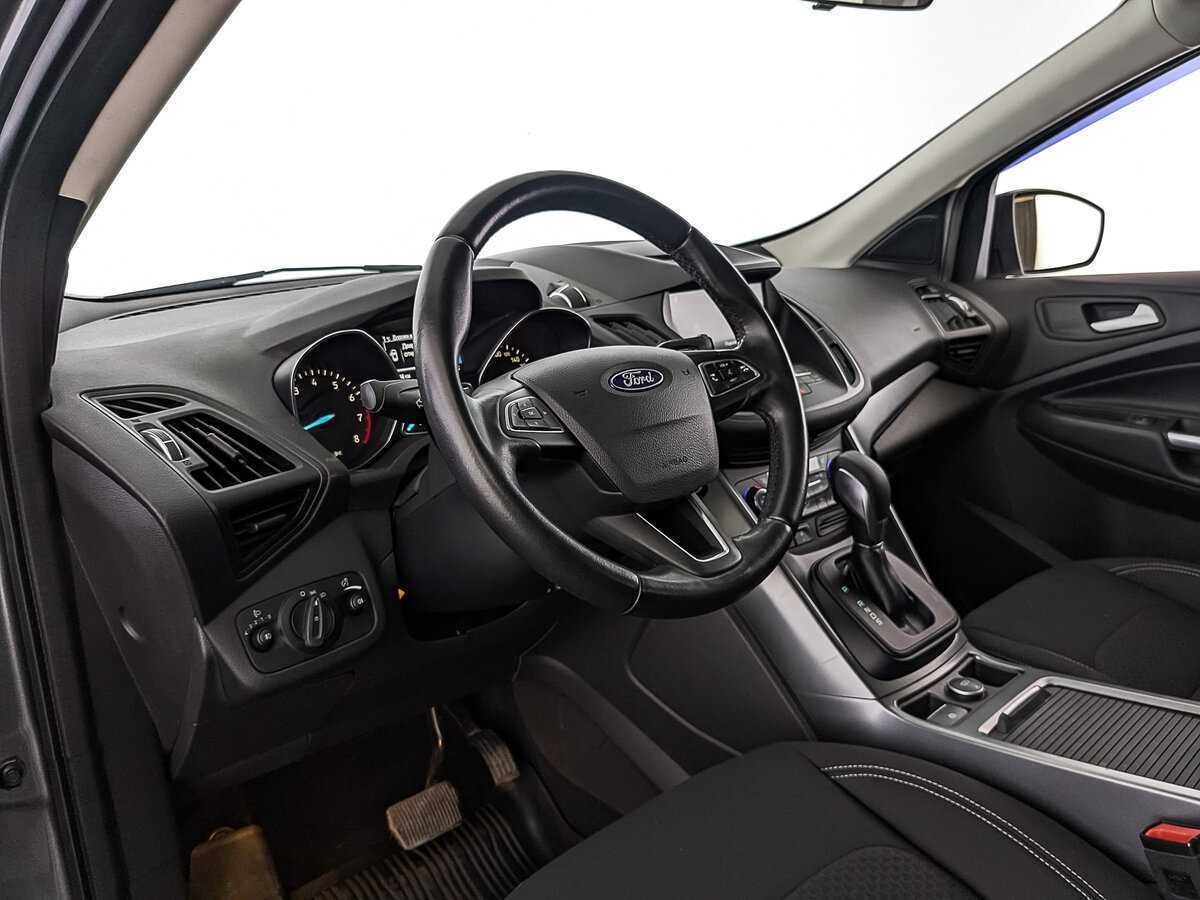 Купить Ford Kuga с пробегом. Фото: #13