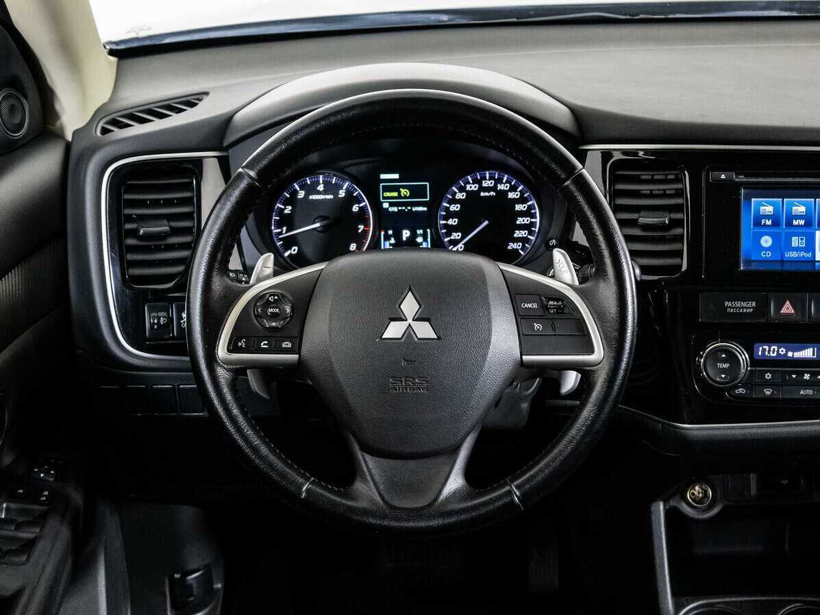 Купить Mitsubishi Outlander с пробегом. Фото: #11