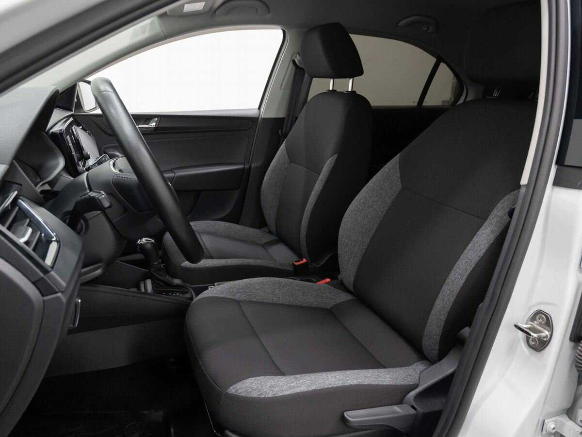 Купить Skoda Rapid с пробегом. Фото: #7