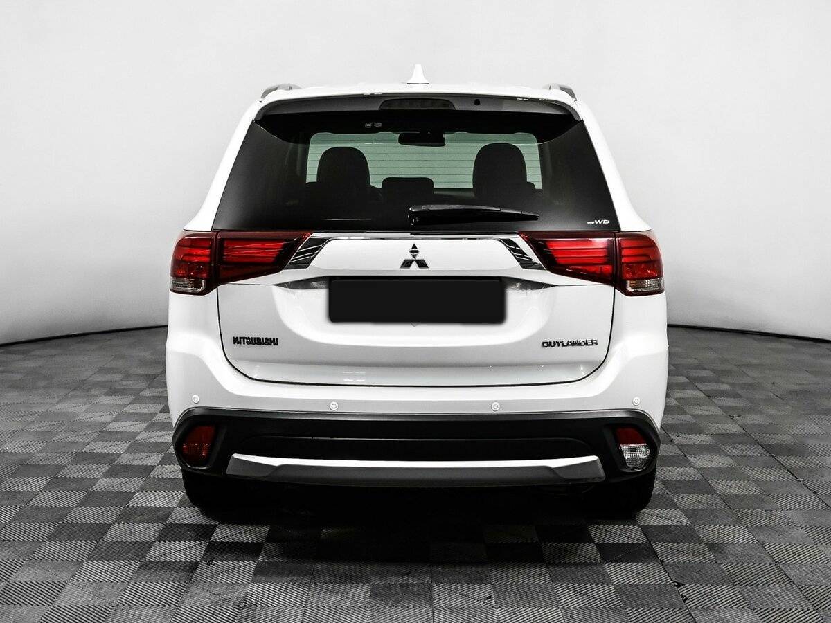 Купить Mitsubishi Outlander с пробегом. Фото: #5