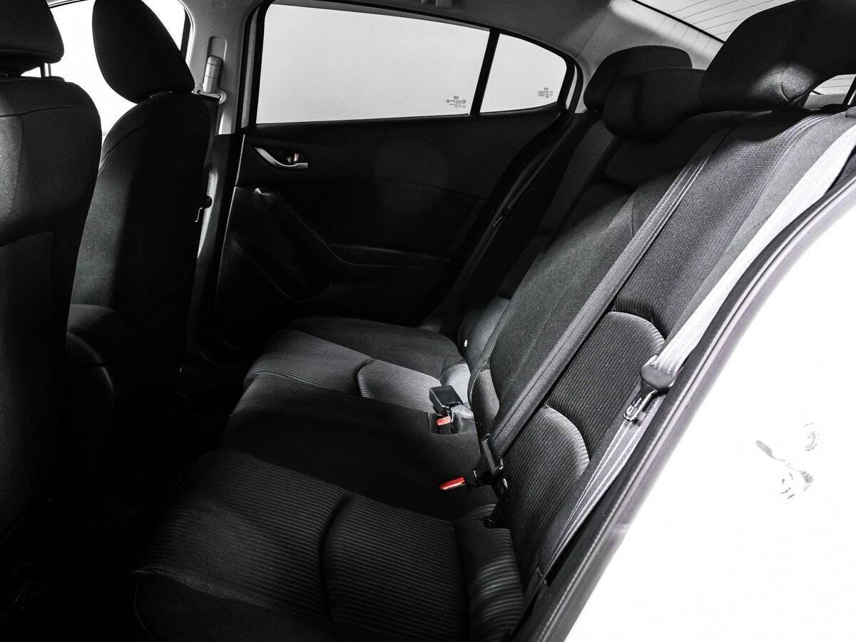 Купить Mazda 3 с пробегом. Фото: #11