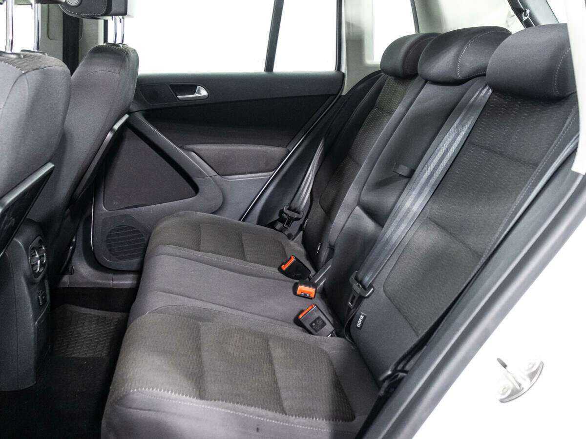 Купить Volkswagen Tiguan с пробегом. Фото: #9